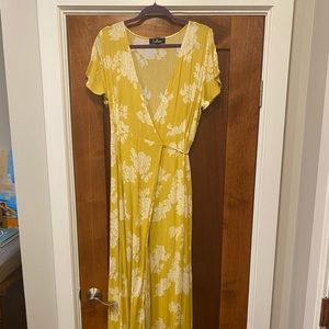 LuLus Floral Maxi Dress